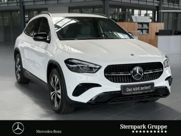 MERCEDES-BENZ GLA 220 d 4M Progressive MultiBeam AHK…