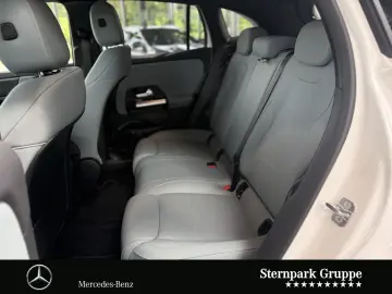 MERCEDES-BENZ GLA 220 d 4M Progressive MultiBeam AHK…