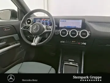 MERCEDES-BENZ GLA 220 d 4M Progressive MultiBeam AHK…