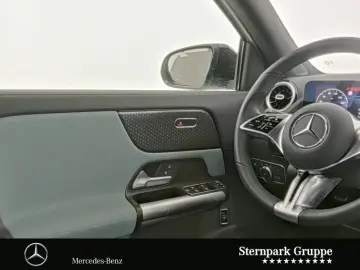 MERCEDES-BENZ GLA 220 d 4M Progressive MultiBeam AHK…