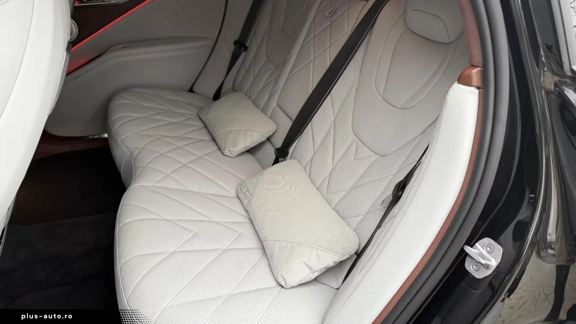 BMW XM 50e xDrive Masaj B&W   Finanțare Leasing
