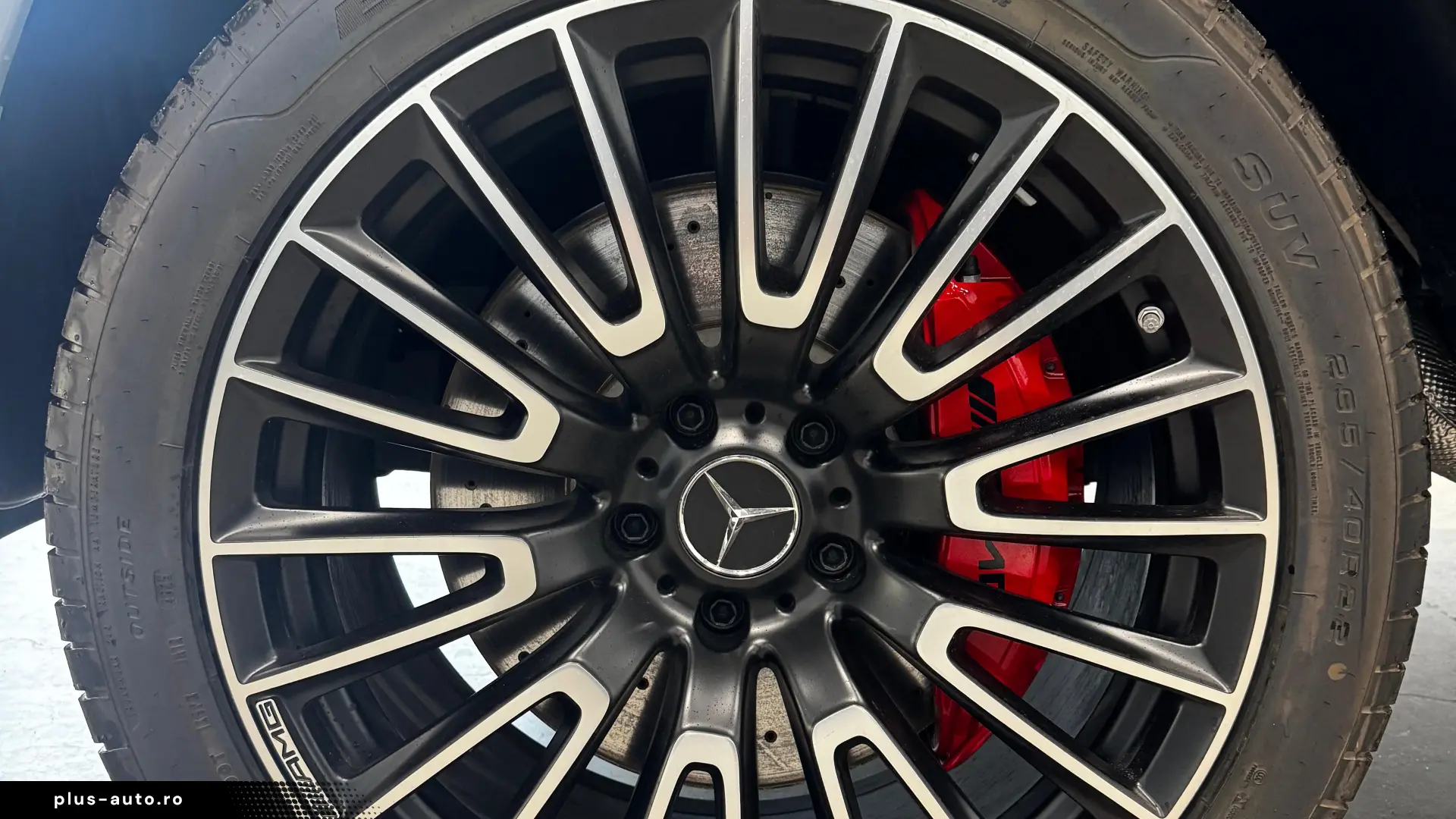Mercedes-Benz G63 AMG Manufaktur   Finanțare Leasing