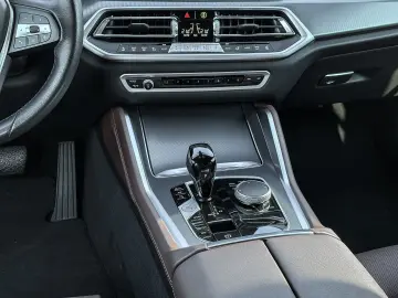BMW X6 xDr30d Massage Ventilation 360