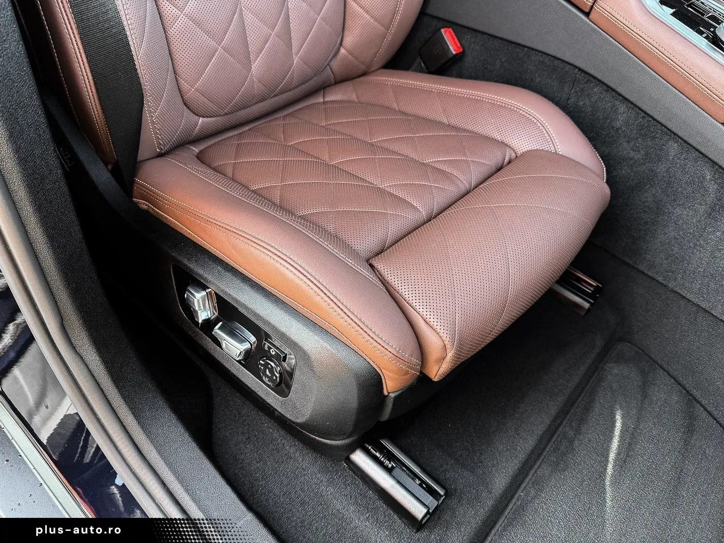 BMW X6 xDr30d Massage Ventilation 360