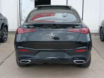 MERCEDES-BENZ GLC300e AMG Coupe 4M_360_KeylessGo_Burmester_