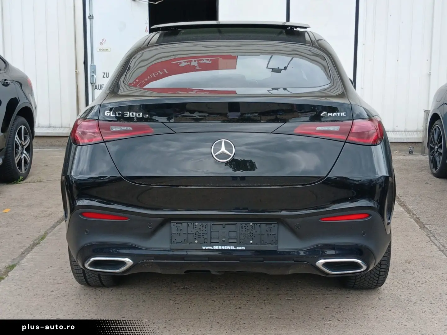 MERCEDES-BENZ GLC300e AMG Coupe 4M_360_KeylessGo_Burmester_