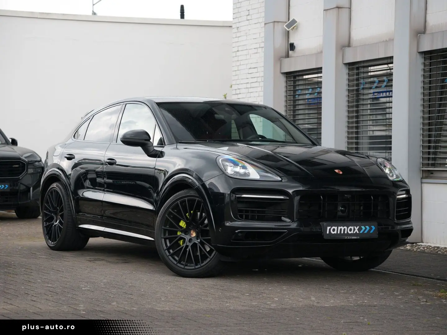 PORSCHE E-Hybrid Coupé PLATINUM-SPORTDESIGN-ACC-AHK-VOLL
