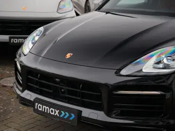 PORSCHE E-Hybrid Coupé PLATINUM-SPORTDESIGN-ACC-AHK-VOLL