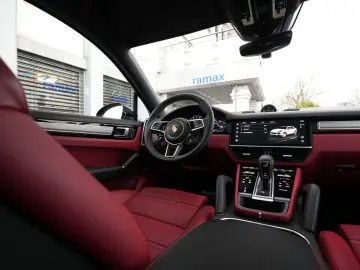 PORSCHE E-Hybrid Coupé PLATINUM-SPORTDESIGN-ACC-AHK-VOLL