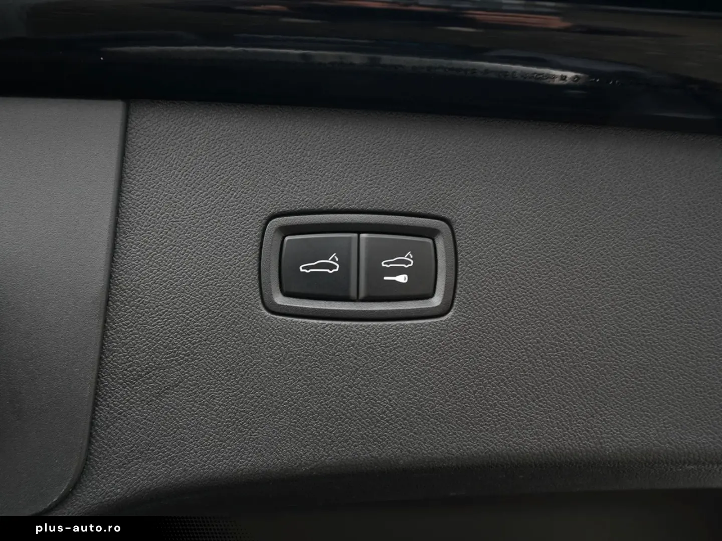 PORSCHE E-Hybrid Coupé PLATINUM-SPORTDESIGN-ACC-AHK-VOLL