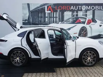 PORSCHE Cayenne Coupe E-Hybrid Luft AHK BOSE HEAD UP INN