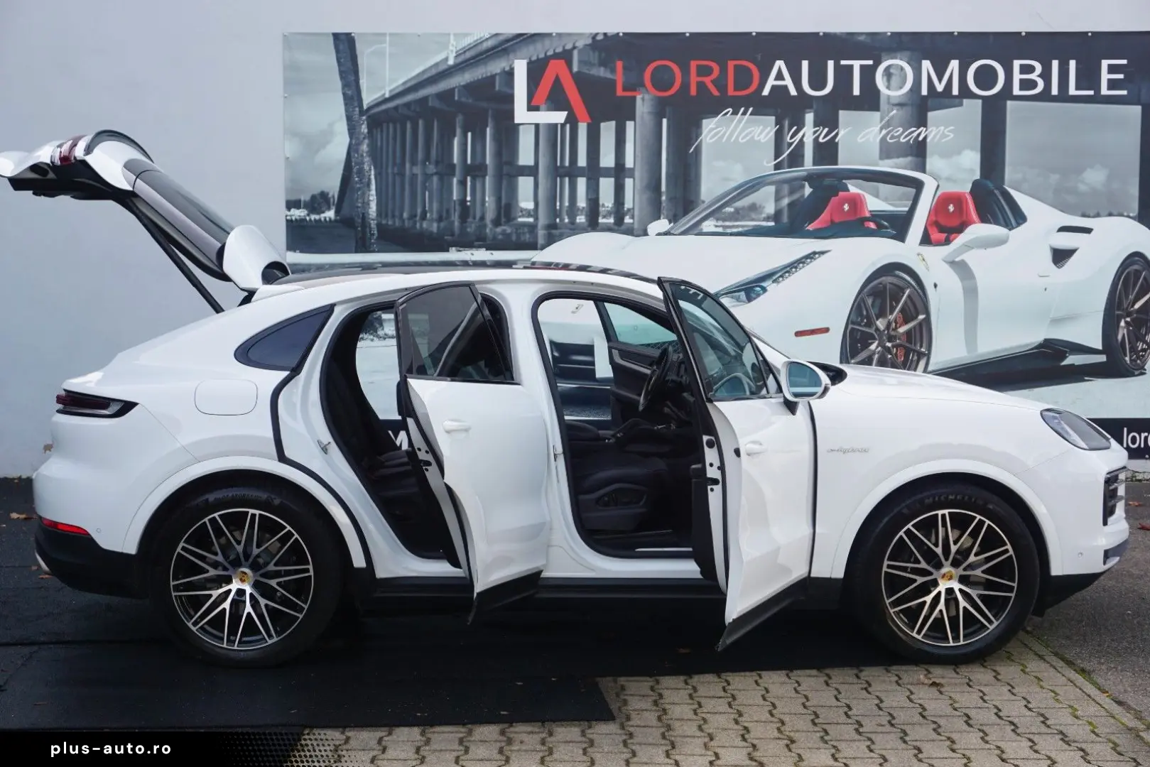 PORSCHE Cayenne Coupe E-Hybrid Luft AHK BOSE HEAD UP INN
