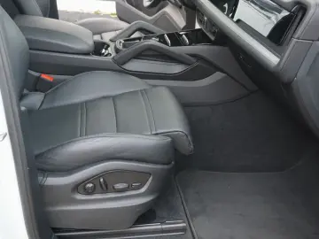 PORSCHE Cayenne Coupe E-Hybrid Luft AHK BOSE HEAD UP INN
