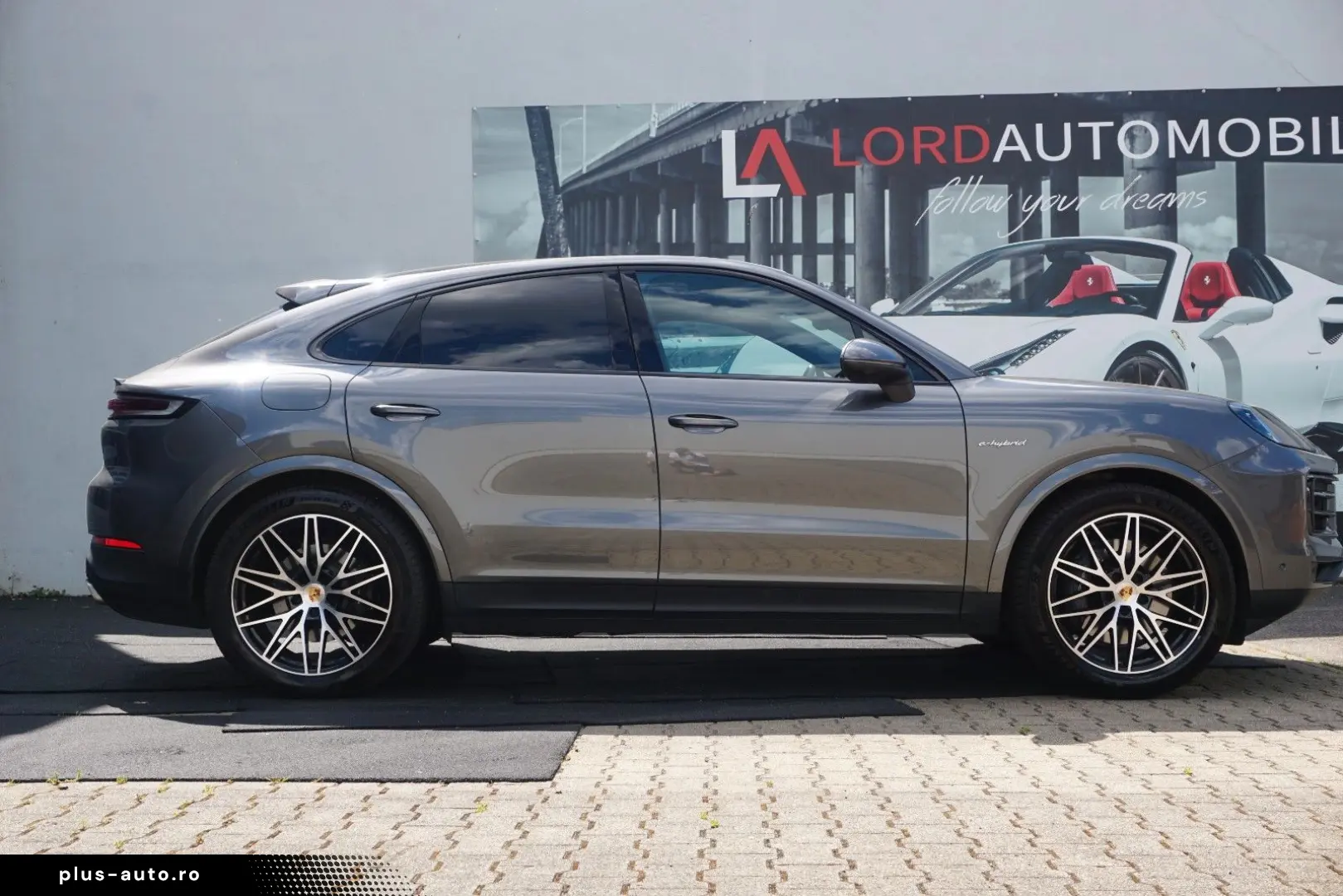 PORSCHE Cayenne Coupe E-Hybrid HAL AHK BOSE INNO Mod2025