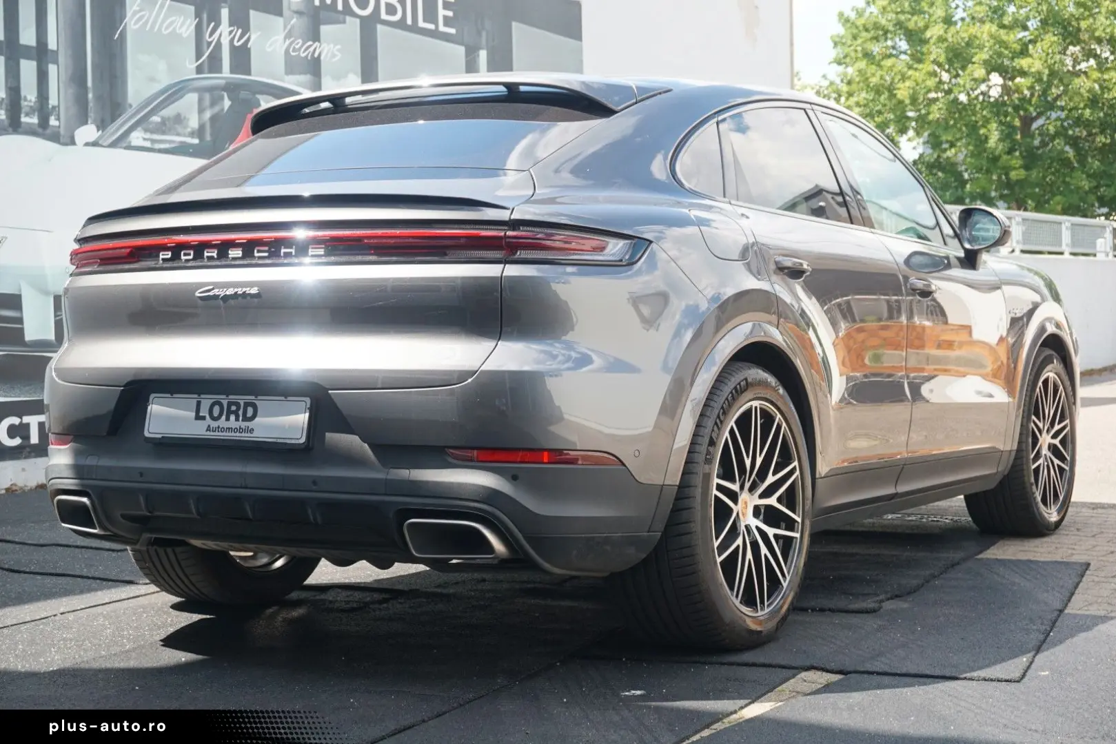 PORSCHE Cayenne Coupe E-Hybrid HAL AHK BOSE INNO Mod2025