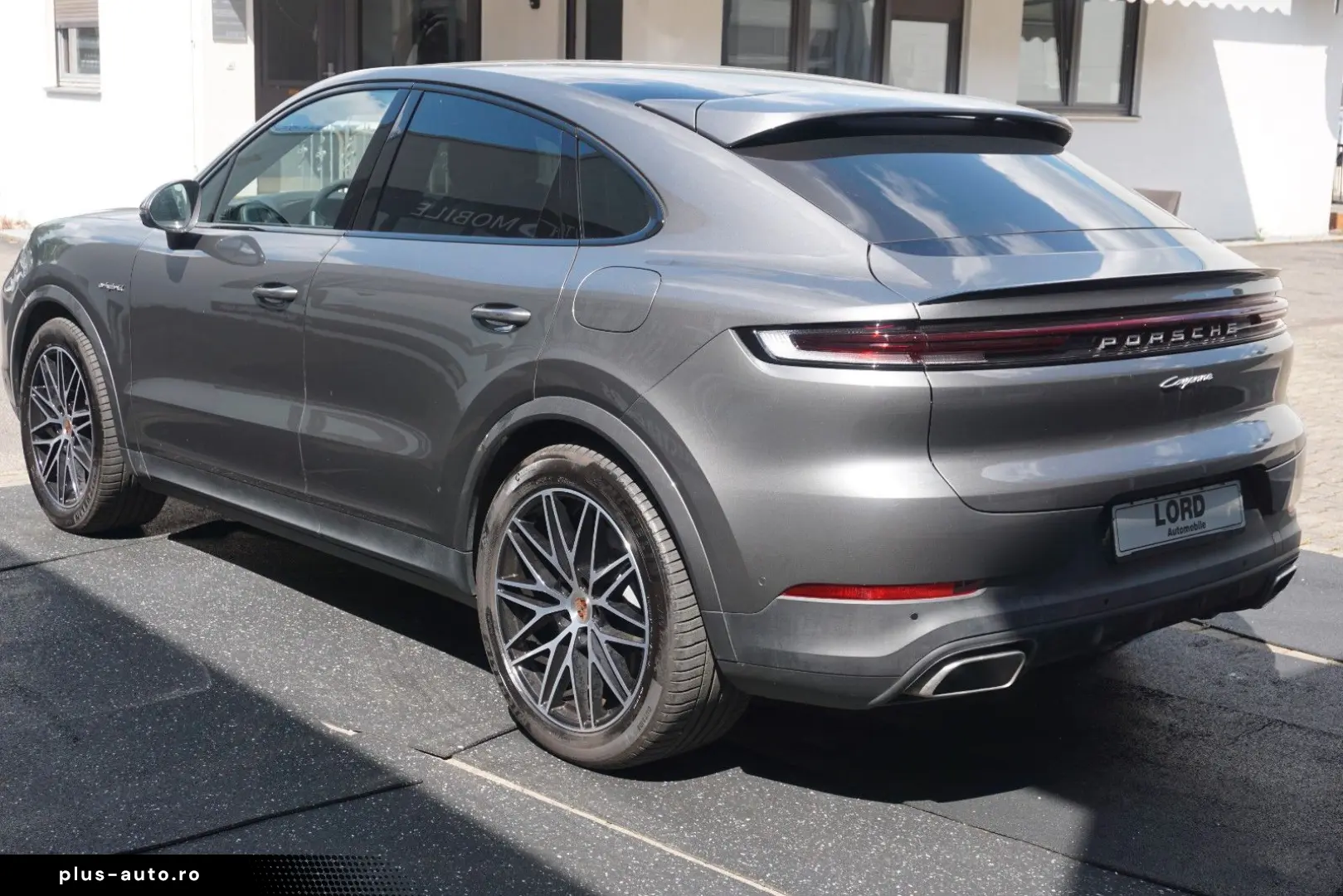 PORSCHE Cayenne Coupe E-Hybrid HAL AHK BOSE INNO Mod2025