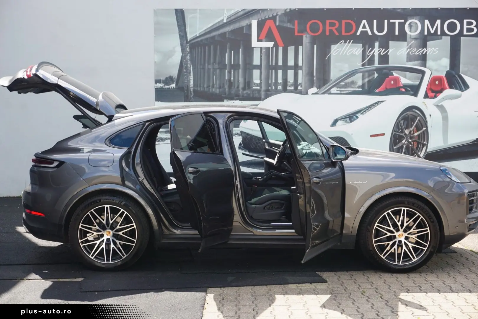 PORSCHE Cayenne Coupe E-Hybrid HAL AHK BOSE INNO Mod2025