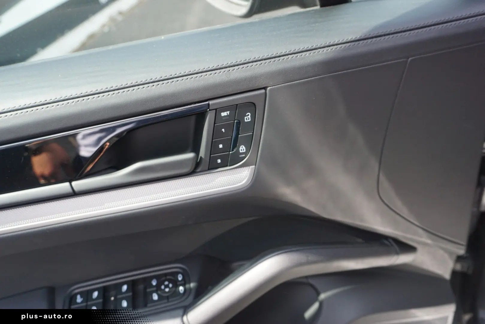 PORSCHE Cayenne Coupe E-Hybrid HAL AHK BOSE INNO Mod2025