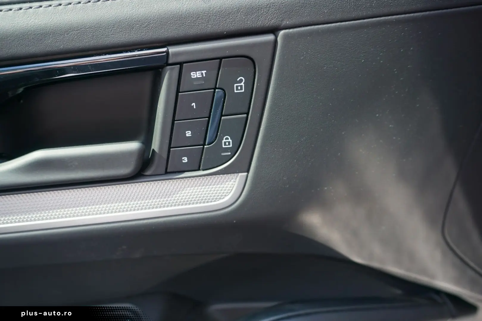 PORSCHE Cayenne Coupe E-Hybrid HAL AHK BOSE INNO Mod2025