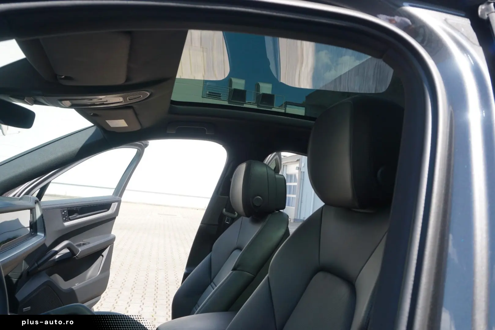 PORSCHE Cayenne Coupe E-Hybrid HAL AHK BOSE INNO Mod2025