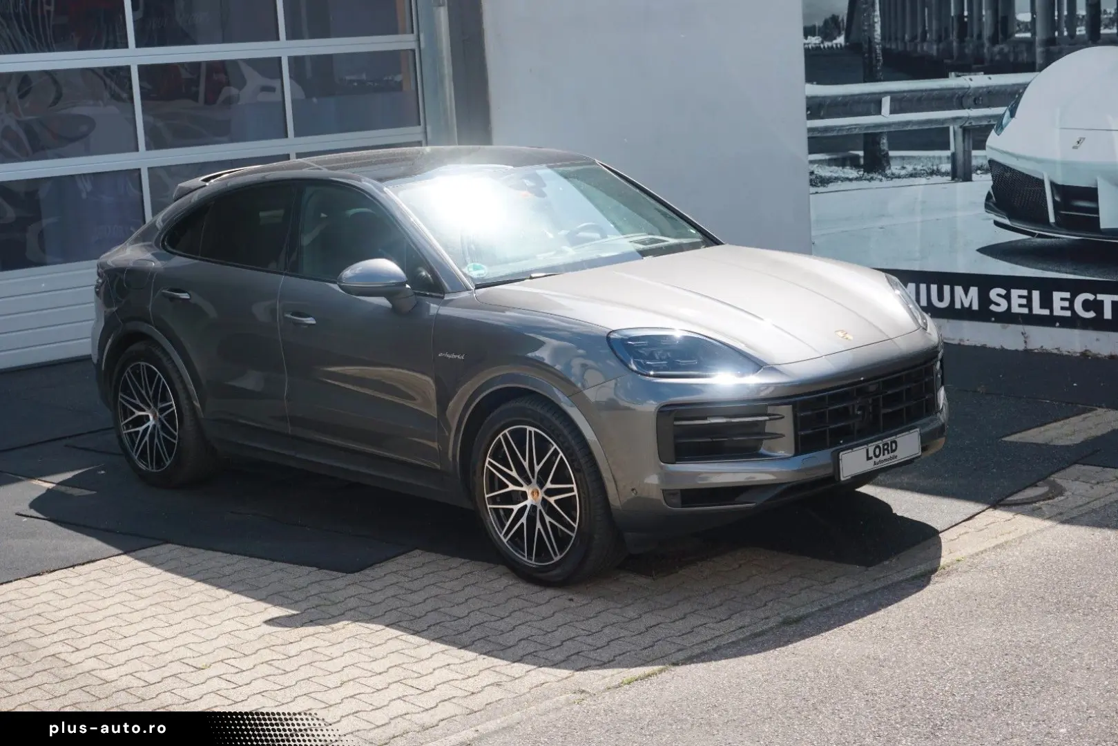 PORSCHE Cayenne Coupe E-Hybrid HAL AHK BOSE INNO Mod2025
