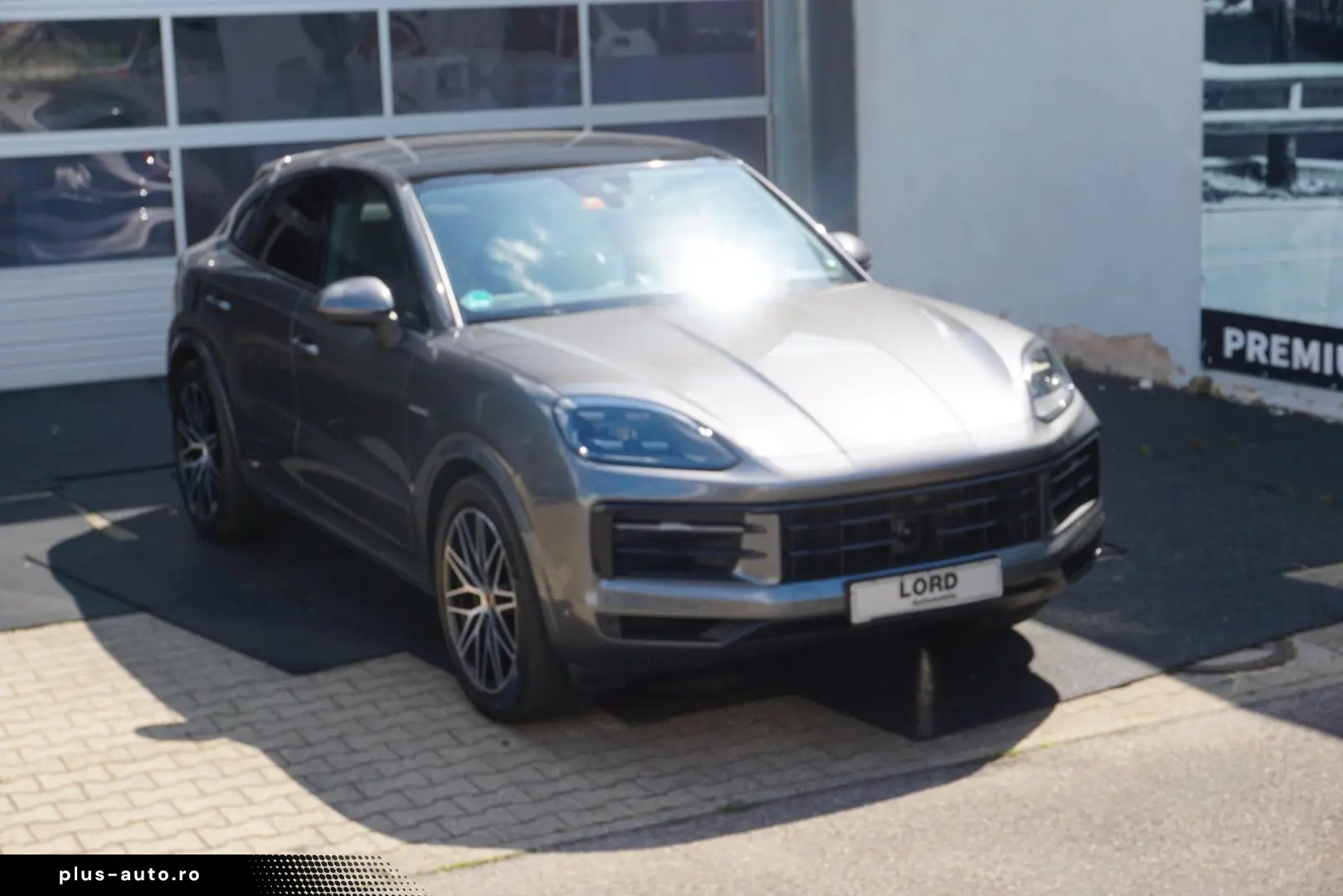 PORSCHE Cayenne Coupe E-Hybrid HAL AHK BOSE INNO Mod2025