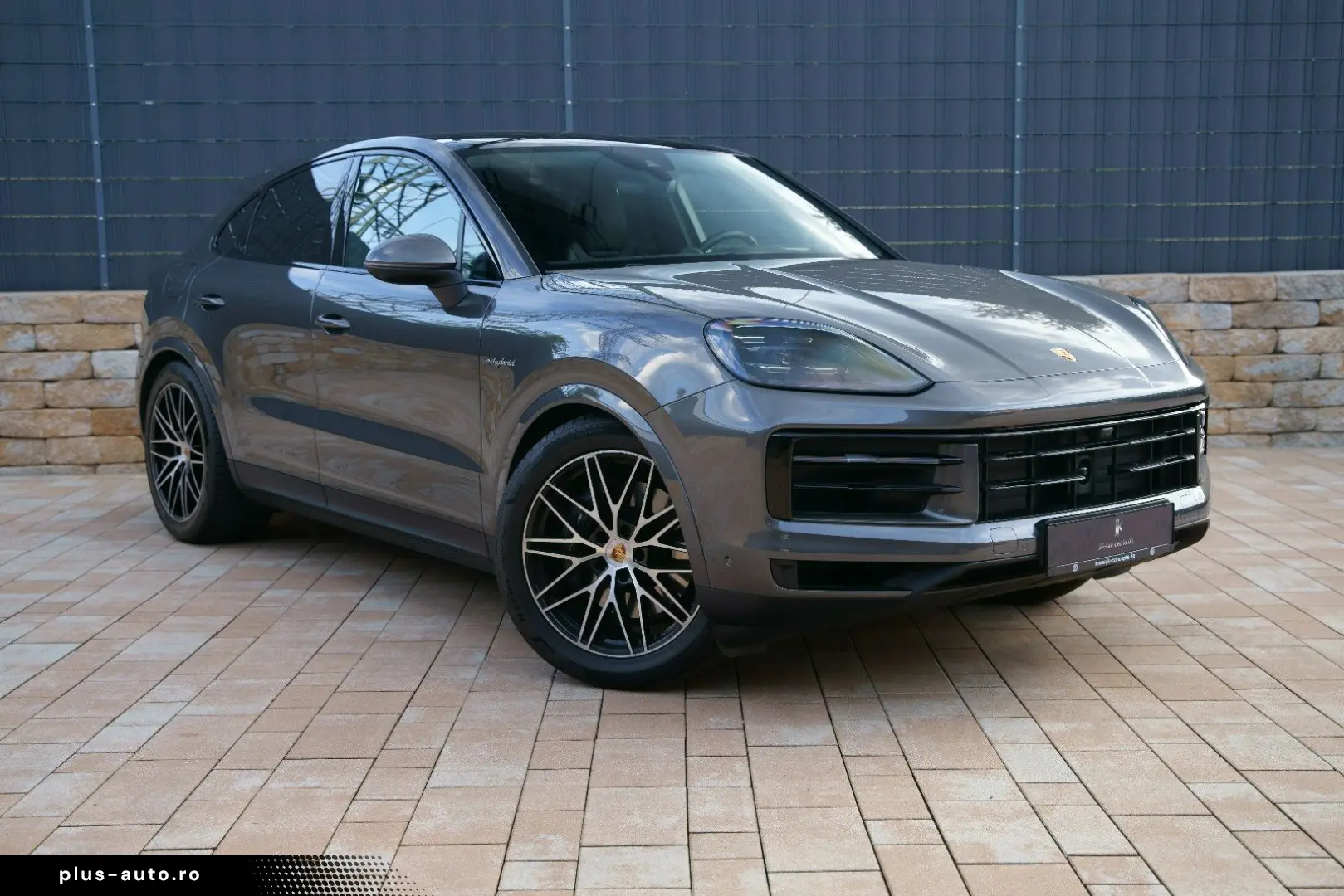 PORSCHE Cayenne Coupe E-Hybrid  18W. HEAD-UP INNO