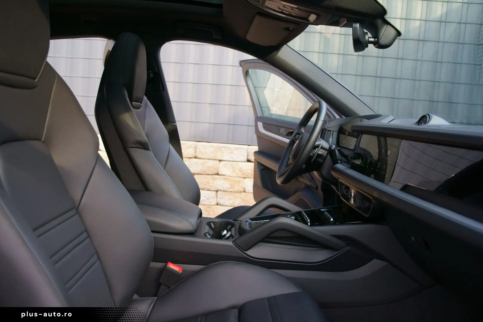 PORSCHE Cayenne Coupe E-Hybrid  18W. HEAD-UP INNO