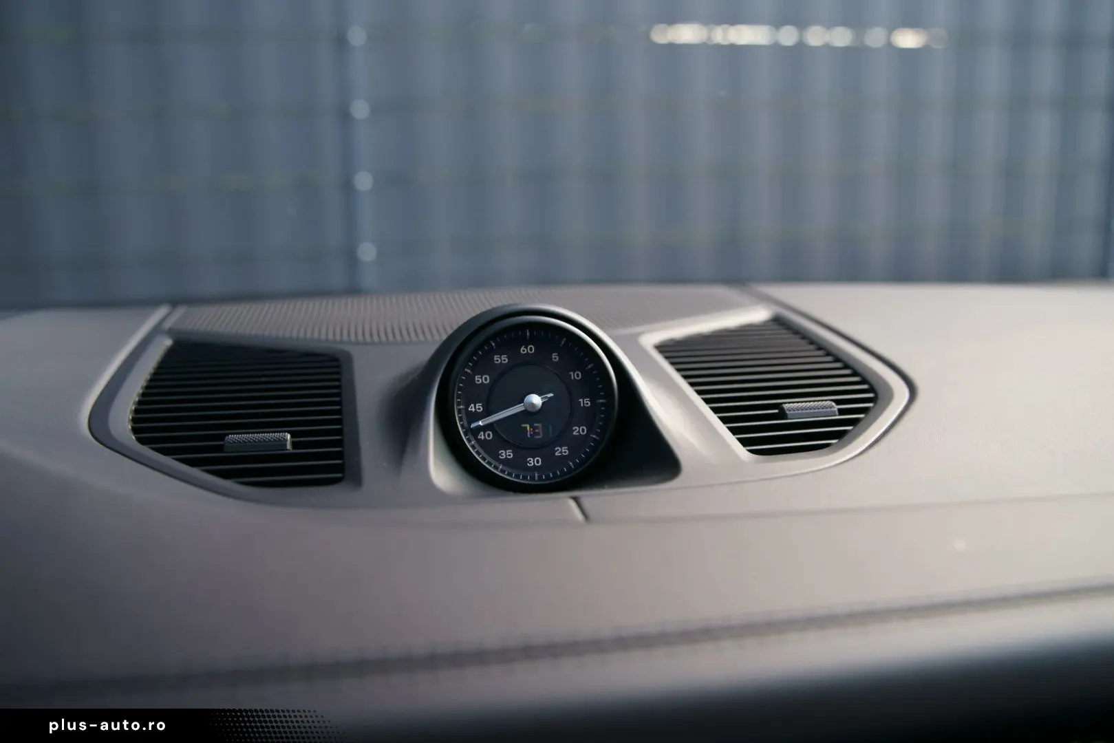 PORSCHE Cayenne Coupe E-Hybrid  18W. HEAD-UP INNO
