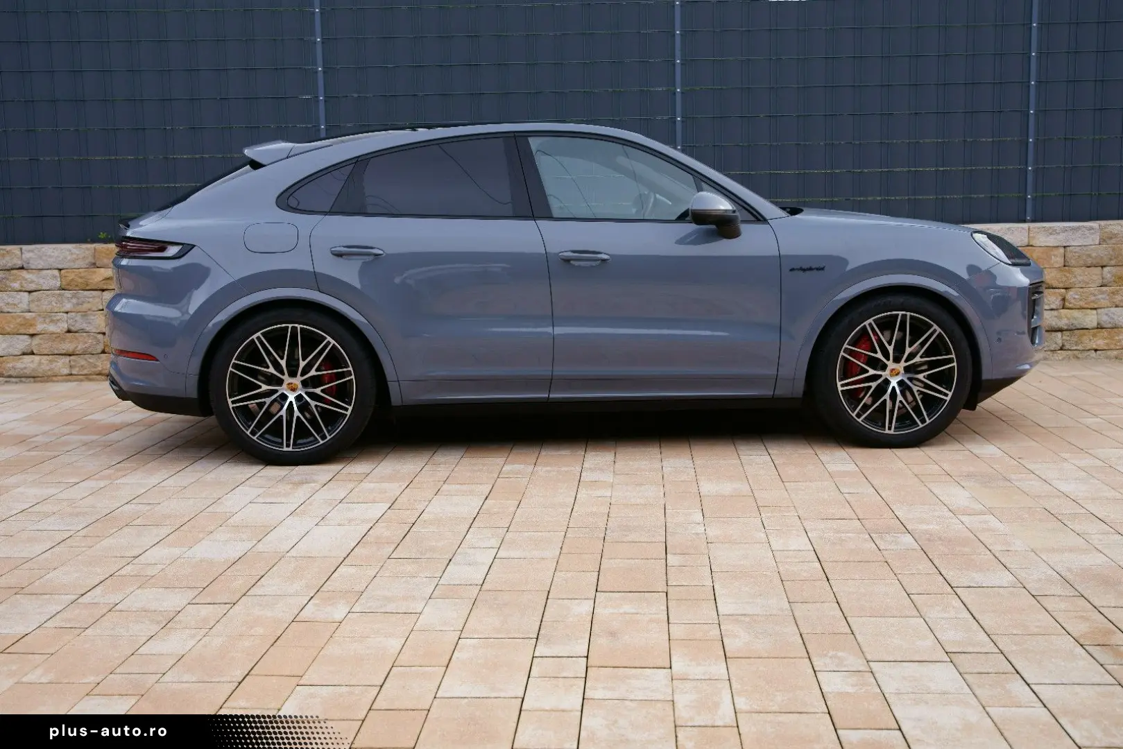 PORSCHE Cayenne Coupe S E-Hybrid SportDesign   SportAGA