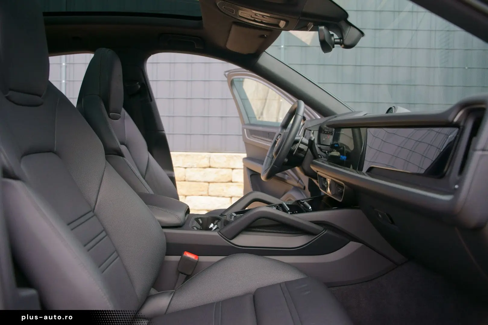 PORSCHE Cayenne Coupe S E-Hybrid SportDesign   SportAGA
