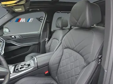BMW X5 xDr30d MSp SkyLounge SoftClose IcGlow Ventilation