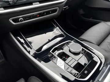 BMW X5 xDr30d MSpo SoftClose Ventilation 360 IcGlow