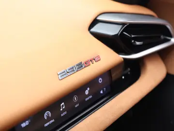FERRARI 296 GTB