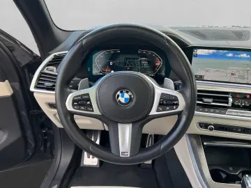BMW X5 xDr25d MSpo SkyLounge 360 DisplayKey
