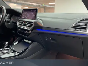 BMW X4 xDrive 20i M-Sport