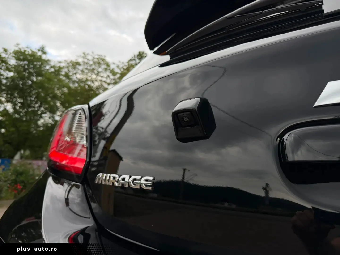 MITSUBISHI MIRAGE SE  BLACK EDITION  1.2 i  80PS  06 2024  M