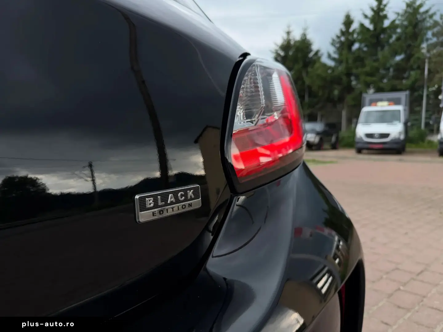 MITSUBISHI MIRAGE SE  BLACK EDITION  1.2 i  80PS  06 2024  M