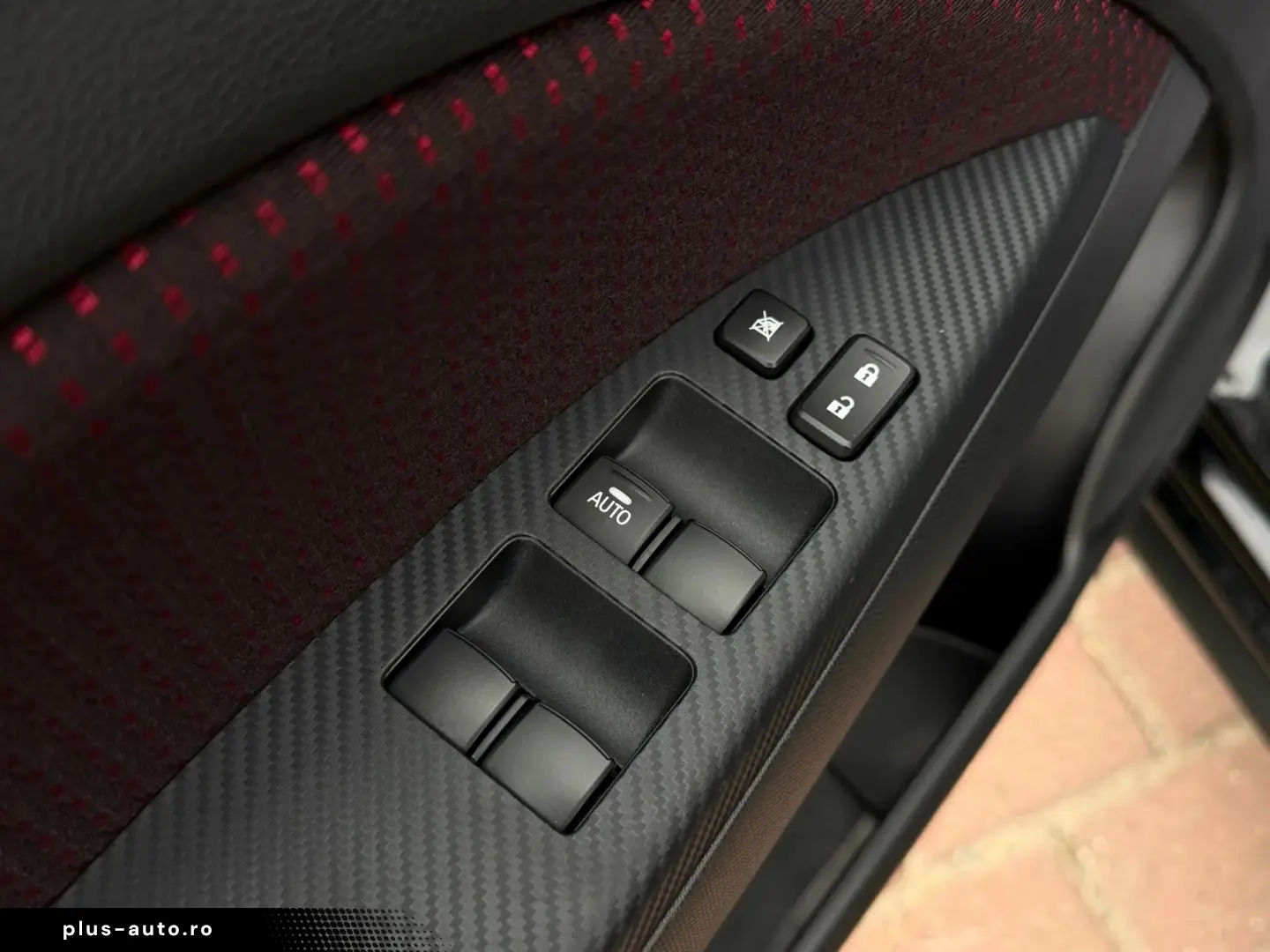 MITSUBISHI MIRAGE SE  BLACK EDITION  1.2 i  80PS  06 2024  M