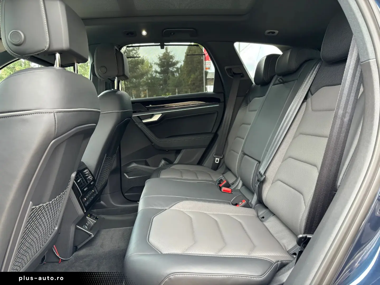 Volkswagen Touareg 3.0 V6 TDI 4Motion Elegance  R-Line