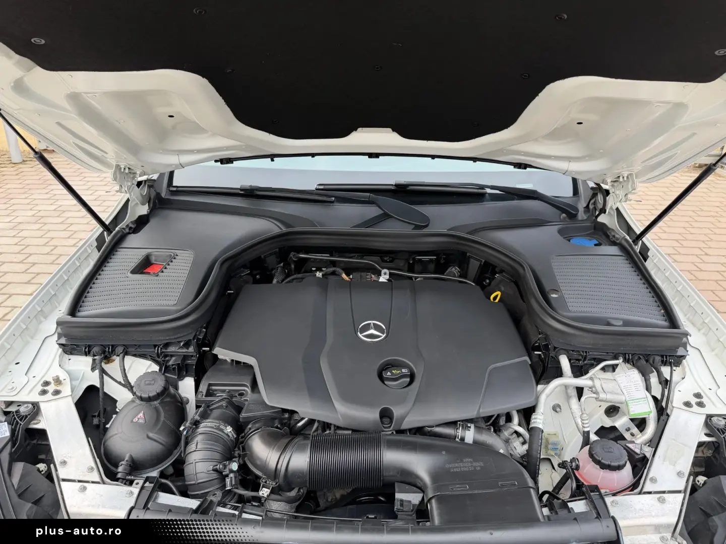 Mercedes-Benz GLC 220 d 4Matic 9G-TRONIC  Model 2018