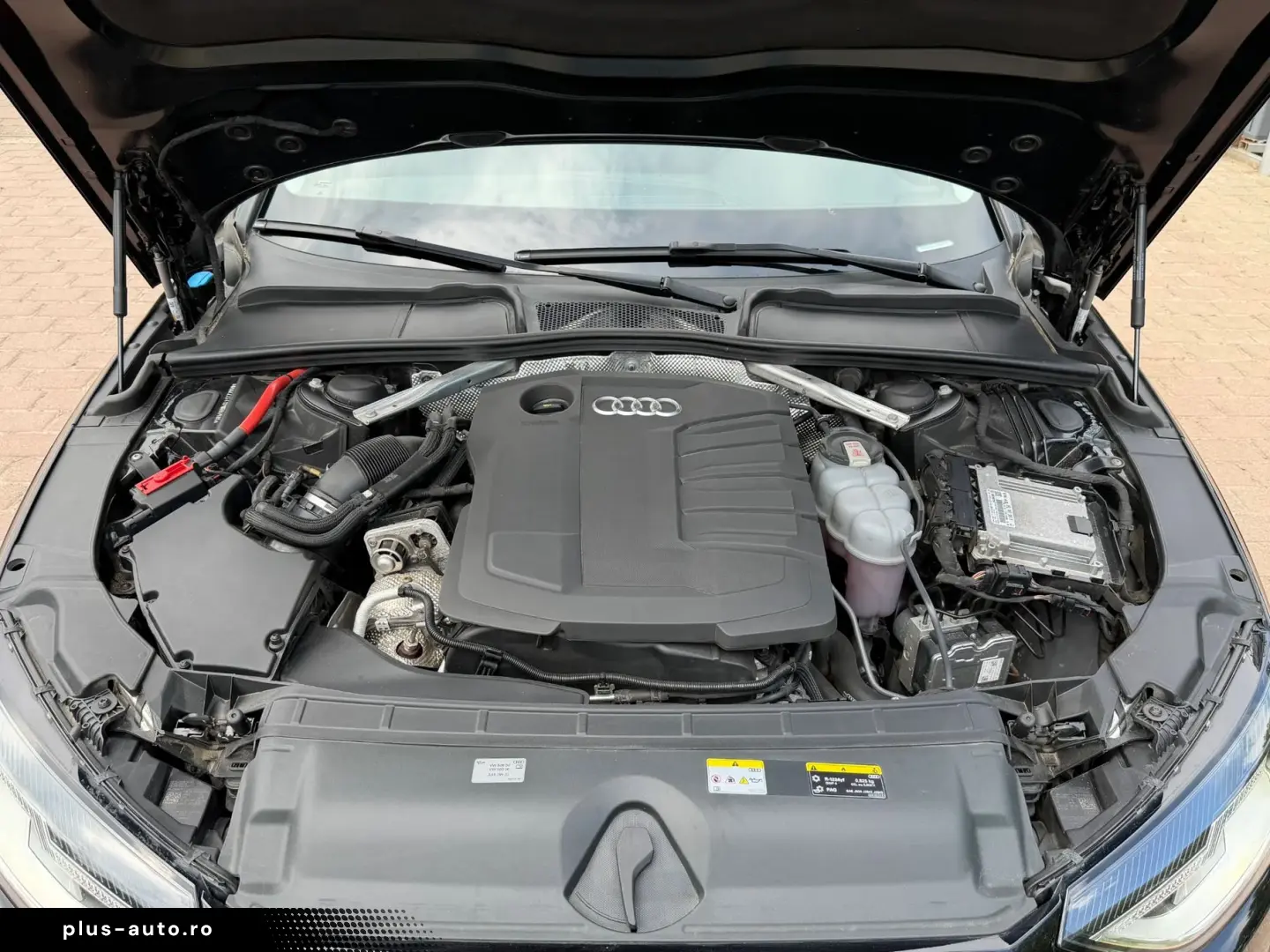 AUDI A4 30 TDI S-Tronic  2.0 D-HIBRID 02  136CP  Model 2023
