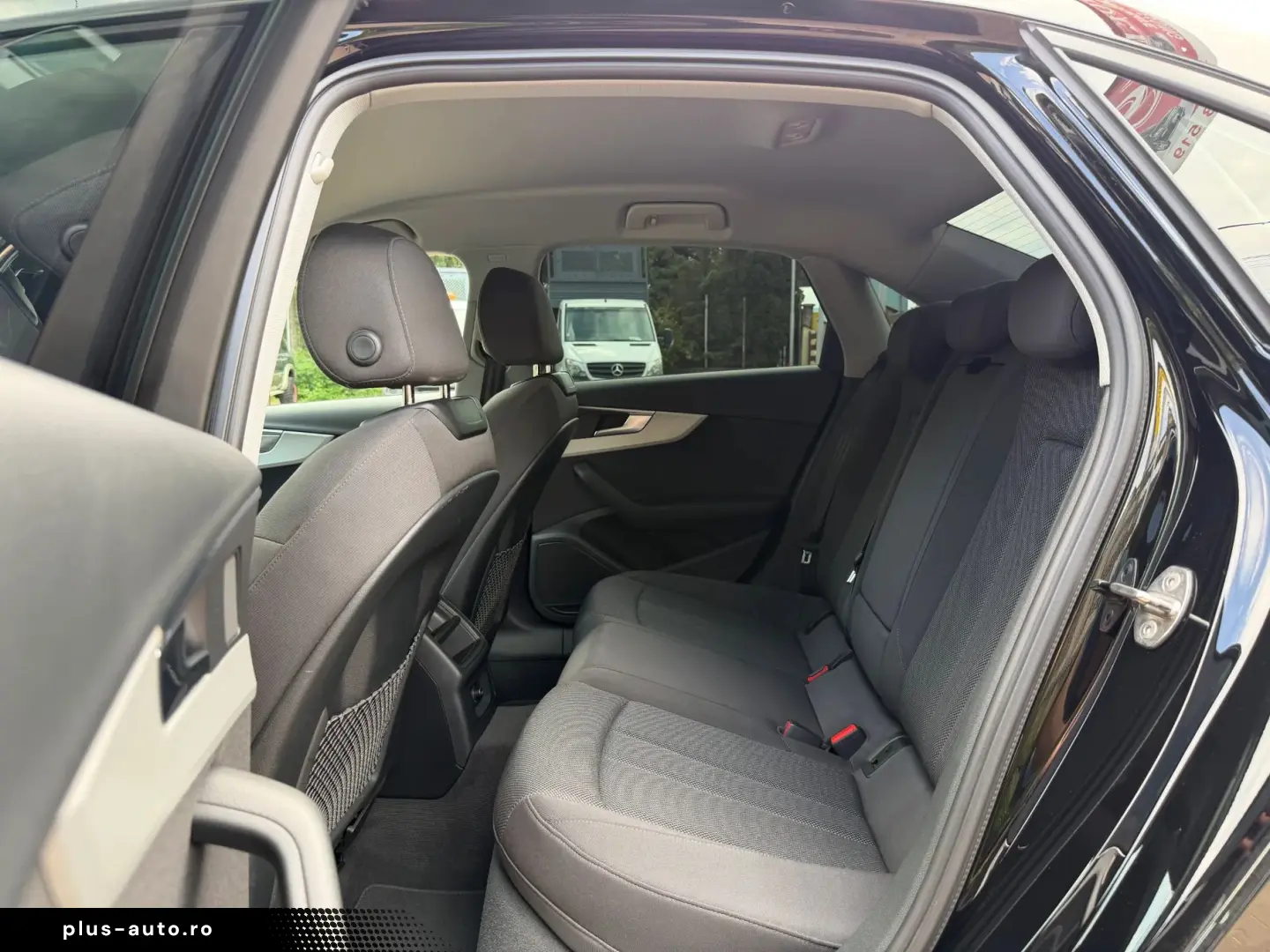 AUDI A4 30 TDI S-Tronic  2.0 D-HIBRID 02  136CP  Model 2023