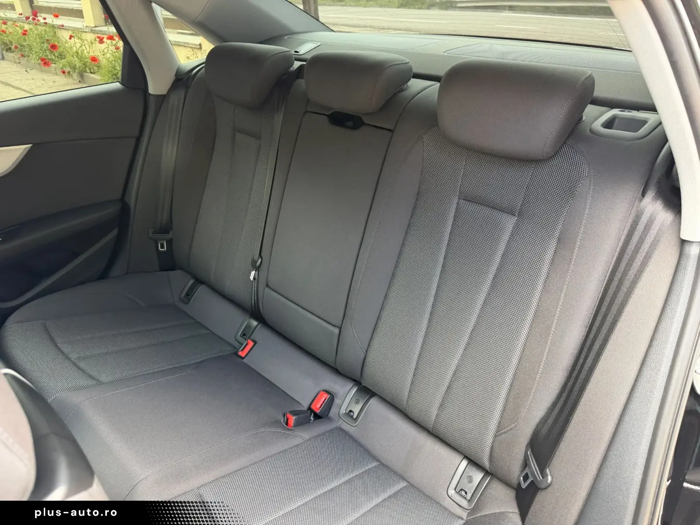 AUDI A4 30 TDI S-Tronic  2.0 D-HIBRID 02  136CP  Model 2023