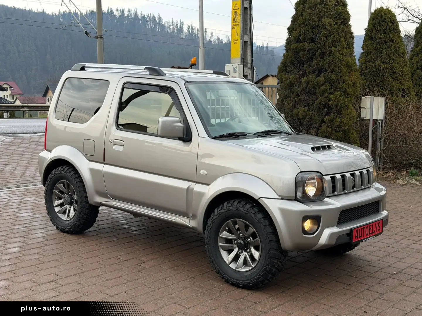 SUZUKI JIMNY  1.3 i  06 2015  24.000 KM!!!