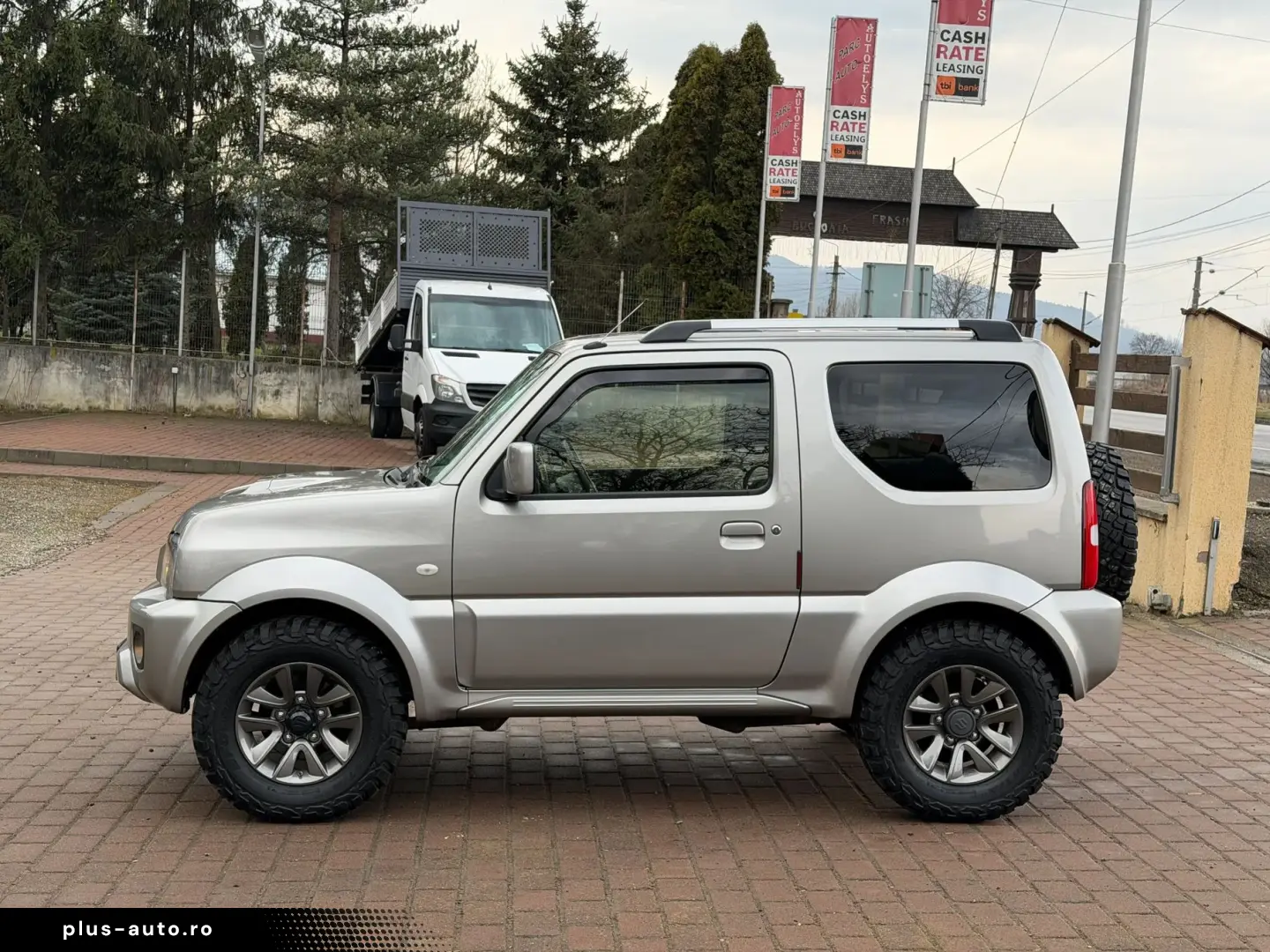 SUZUKI JIMNY  1.3 i  06 2015  24.000 KM!!!