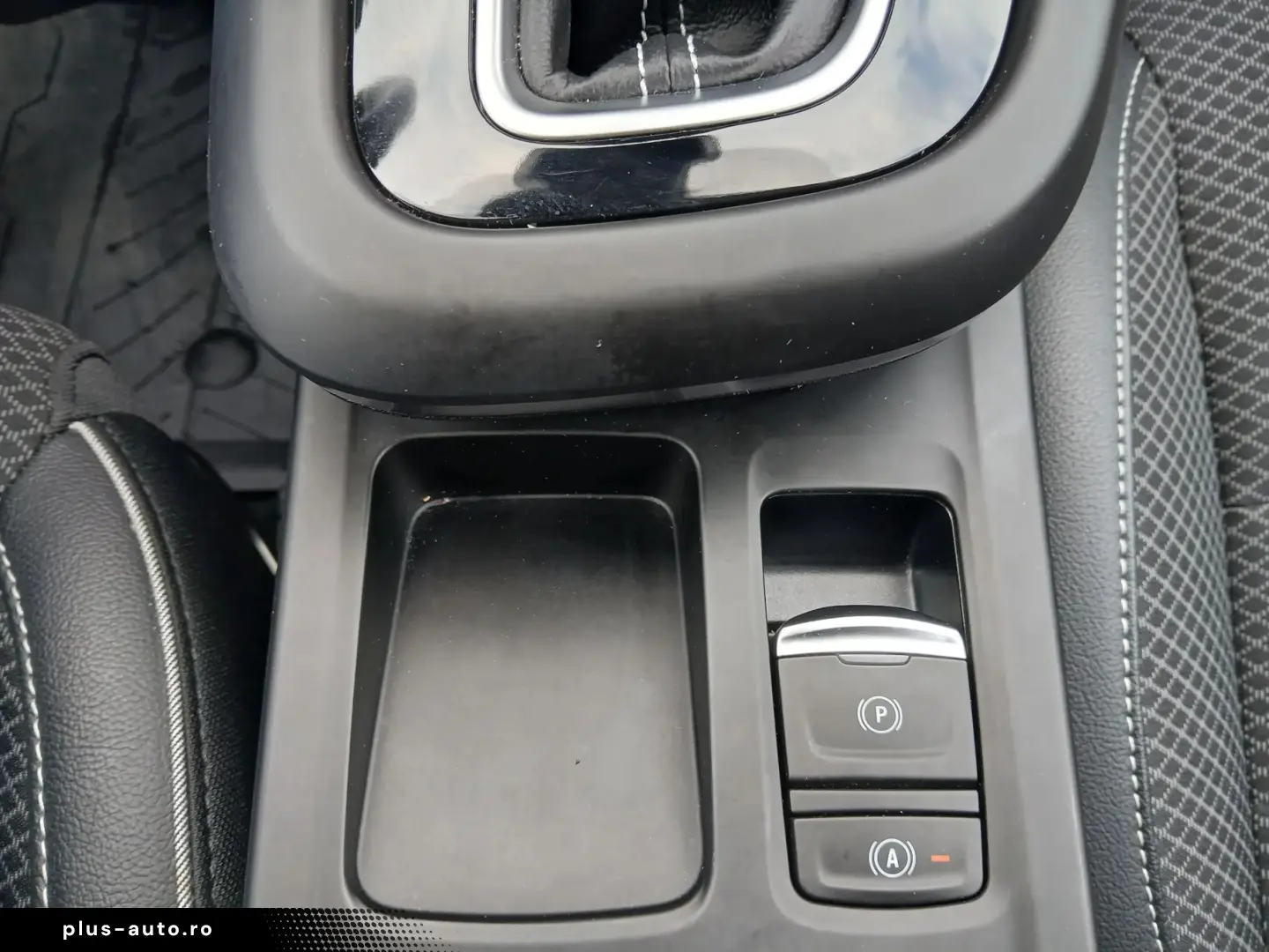 Renault Arkana E-TECH Intens 145 CP
