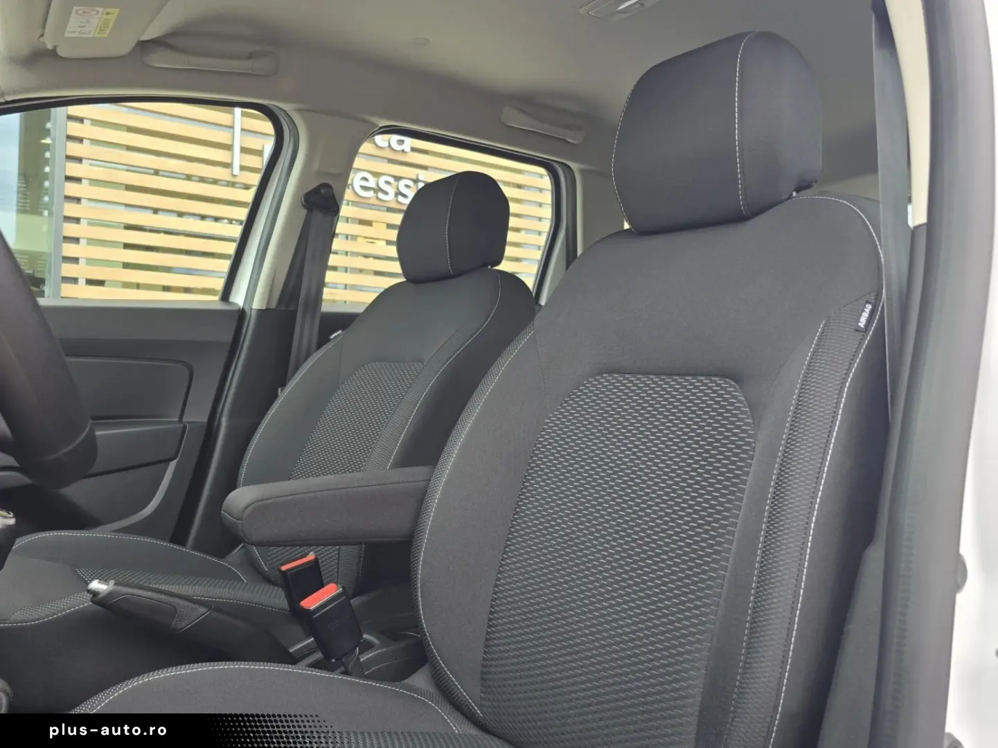 Dacia DUSTER- 1.5 Blue dCi 115CP Comfort 4WD