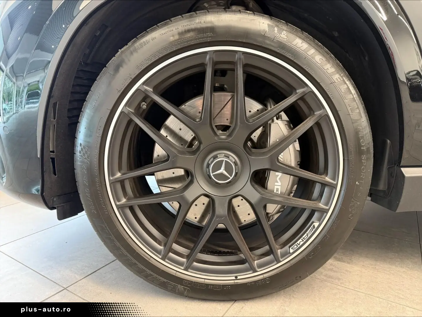 MERCEDES-BENZ GLE 63 AMG 4Matic  HUD PANO SPORTABGASANLAGE