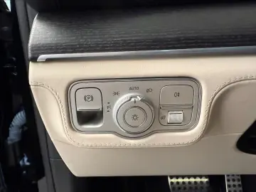 MERCEDES-BENZ GLE 63 AMG 4Matic  HUD PANO SPORTABGASANLAGE